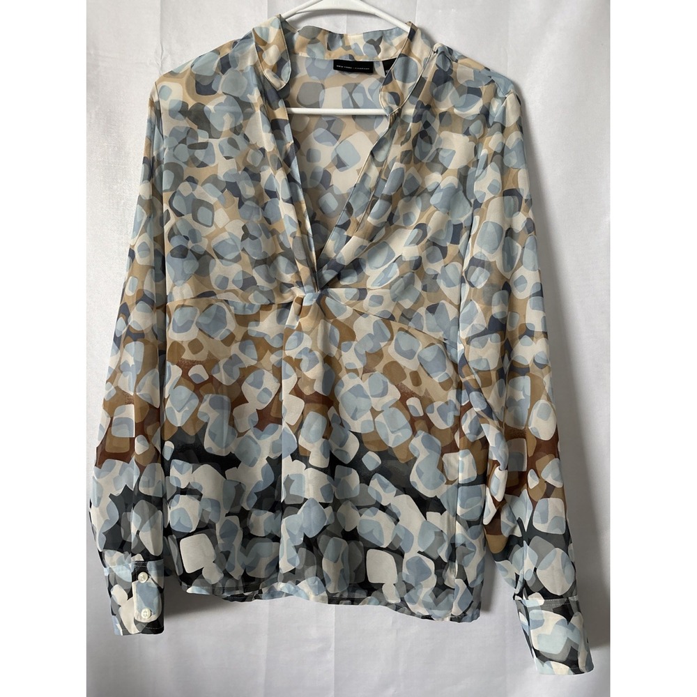 New York & Company V-Neck Reflections Blouse Twist Front Sheer Natural Color‎ 10